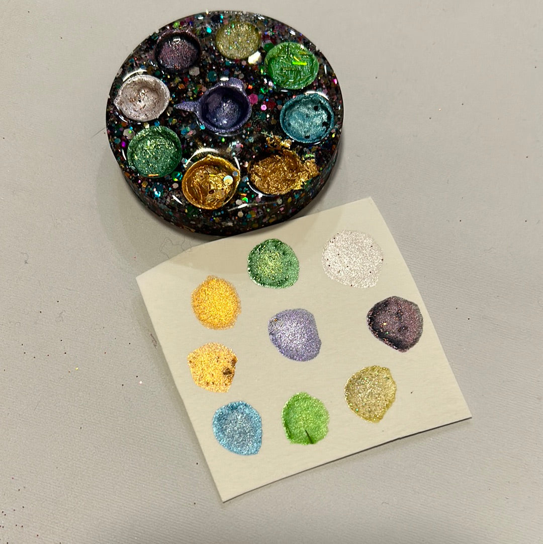L Spooky Circle Mini palette
