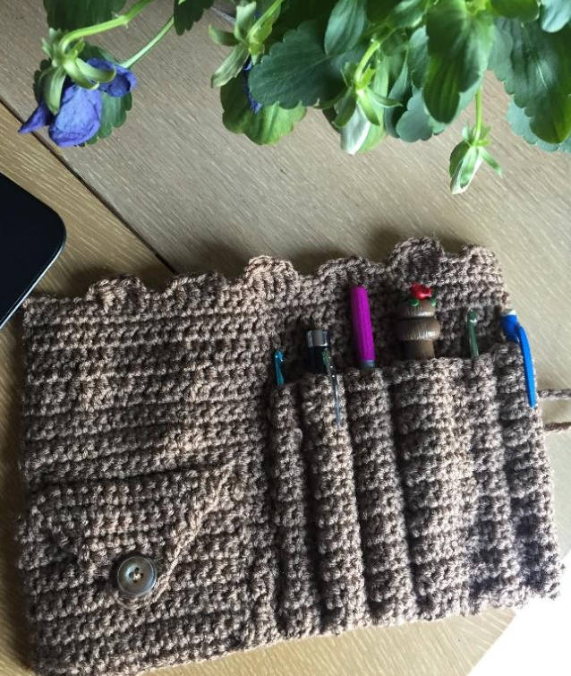 Tree Man Crochet Hook Case pattern