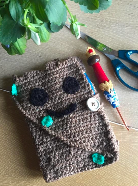 Tree Man Crochet Hook Case pattern